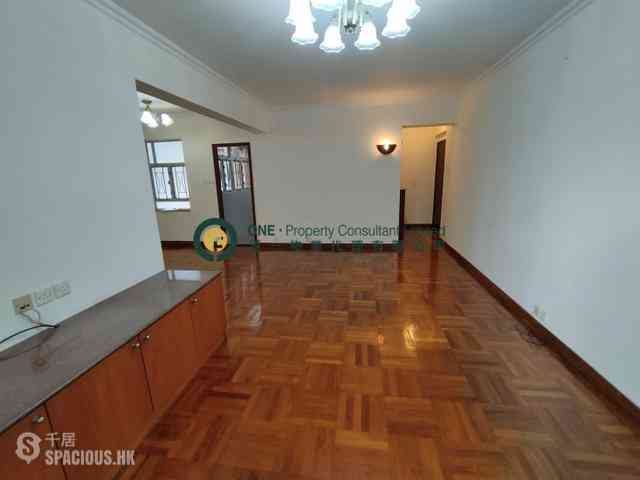 Mid Levels Central - Merry Court 02