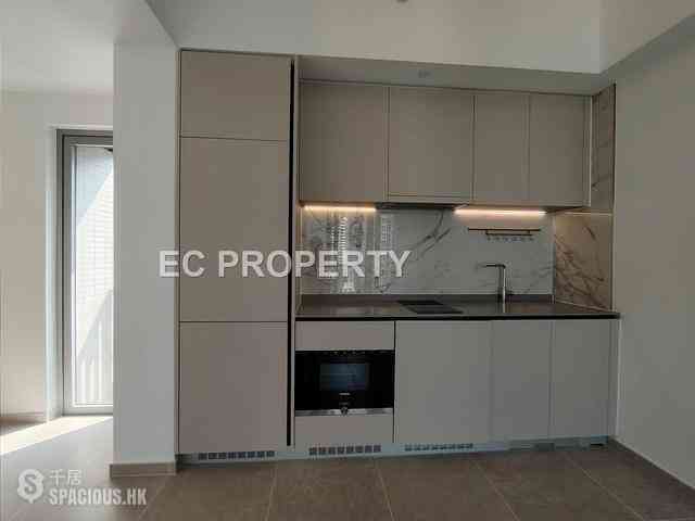 Sai Ying Pun - No.8 Hing Hon Road (Resiglow-Bonham) 05