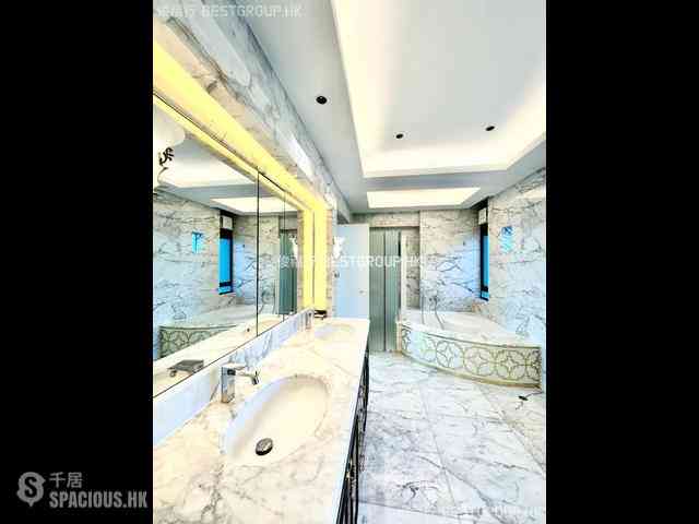 Repulse Bay - 37, Repulse Bay Road 11
