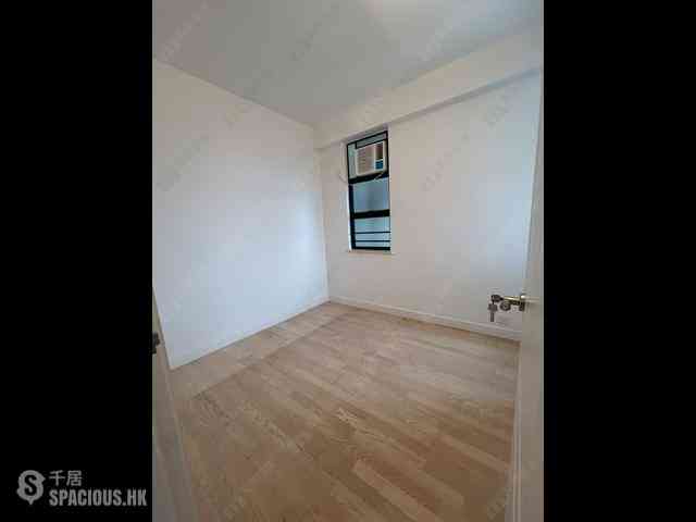 Mid Levels West - Scenic Heights Block 2 04