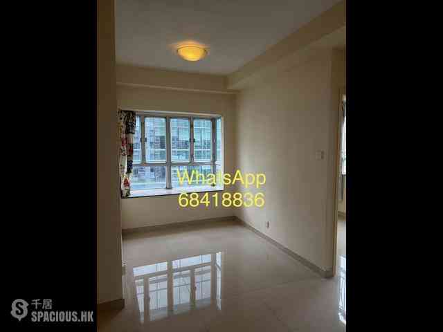 Wan Chai - Lok Moon Mansion 04