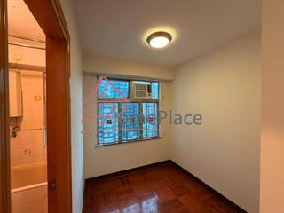 Soho - Ying Pont Building 02