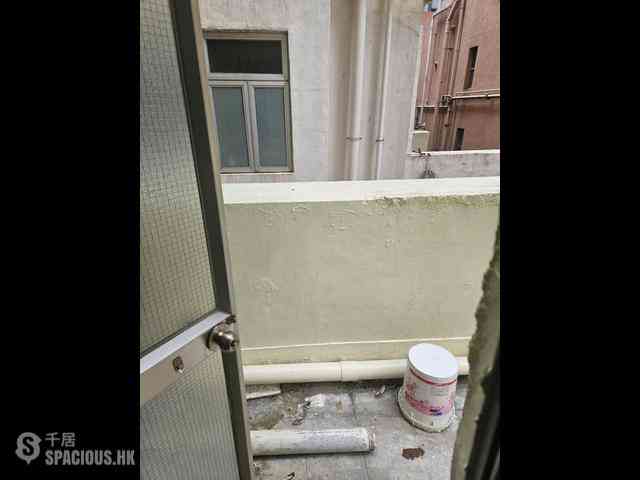 Kennedy Town - 131-133, Belcher's Street 02