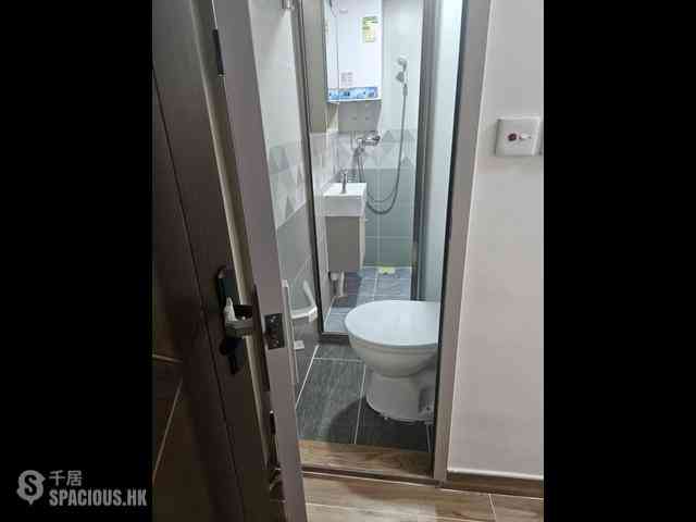 Kennedy Town - 131-133, Belcher's Street 08