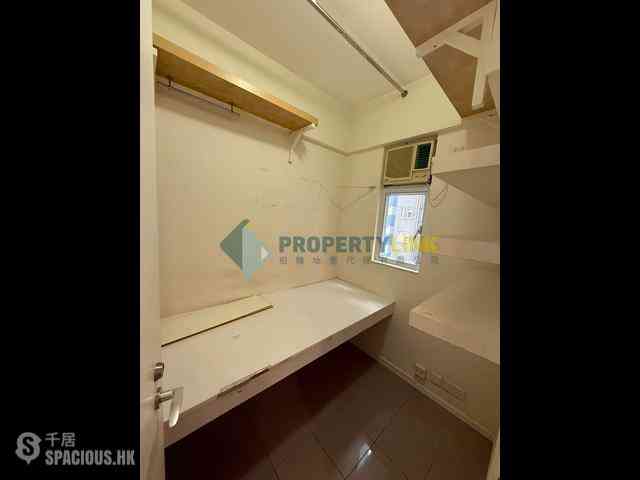 Mid Levels West - Chong Yuen 15