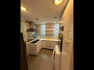Mid Levels West - Chong Yuen 12