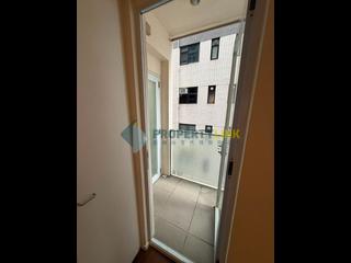 Mid Levels West - Chong Yuen 14