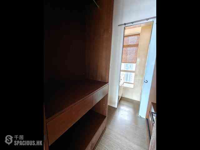Tai Kok Tsui - One Silversea Tower 7 07