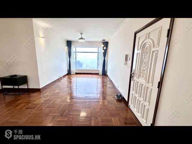 Braemar Hill - Coral Court 01