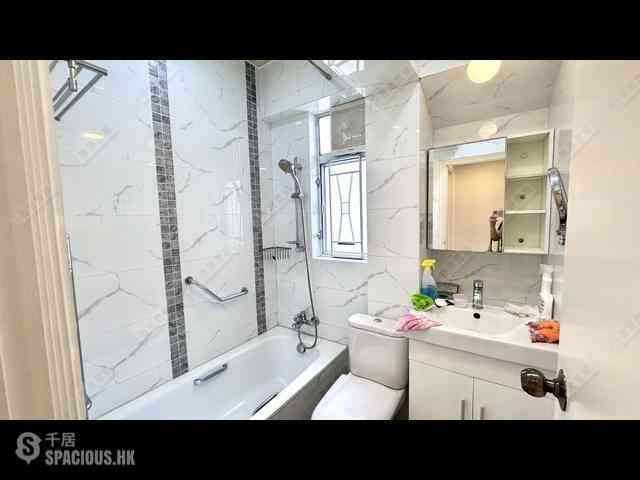 Braemar Hill - Coral Court 04