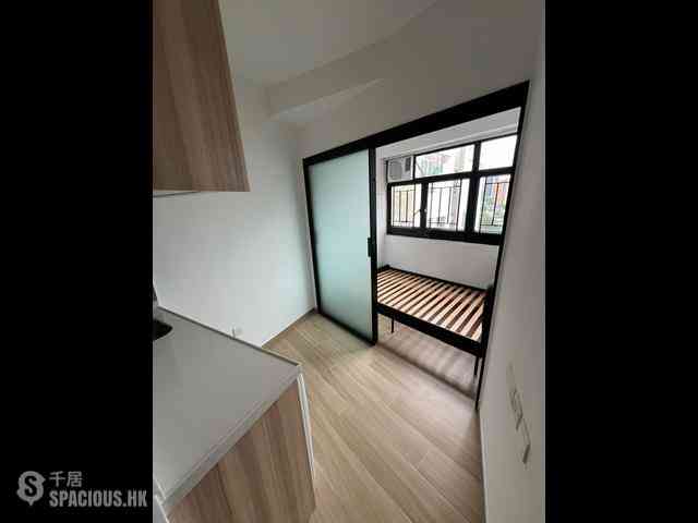 Jordan - New Lucky House 02