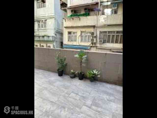 Sai Ying Pun - Wing Lee Building 09