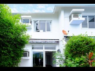 Chung Hom Kok - 30, Cape Road 02