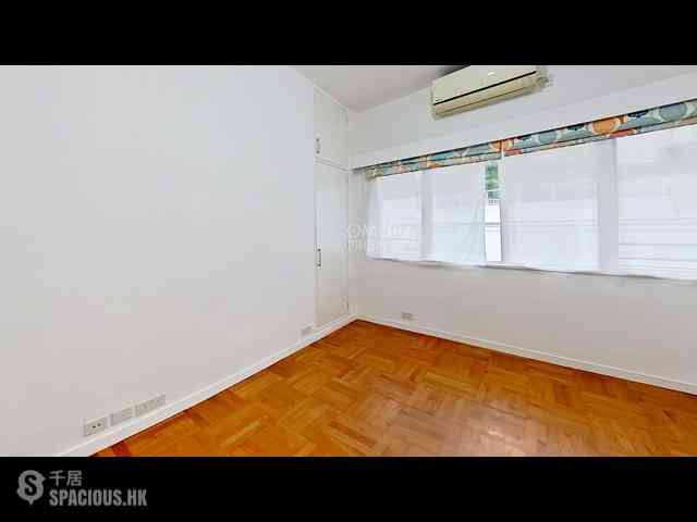 Chung Hom Kok - 30, Cape Road 13