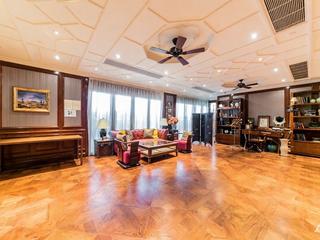 Wan Chai - The Avenue 24