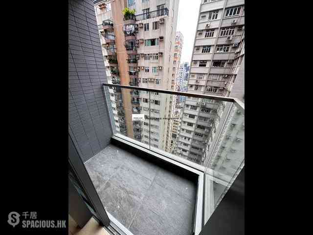 Cheung Sha Wan - Po Wah Court 01