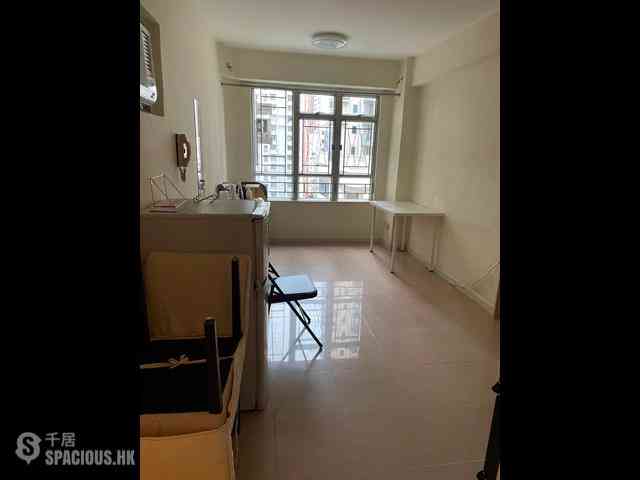 Sai Ying Pun - Yuk Ming Towers Block 1 01