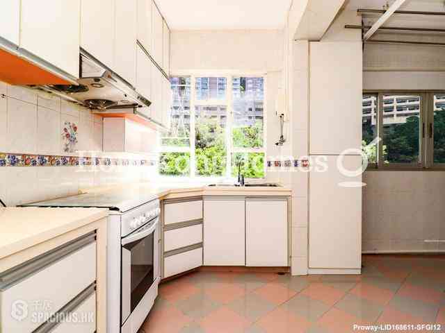 Pok Fu Lam - Baguio Villa 09