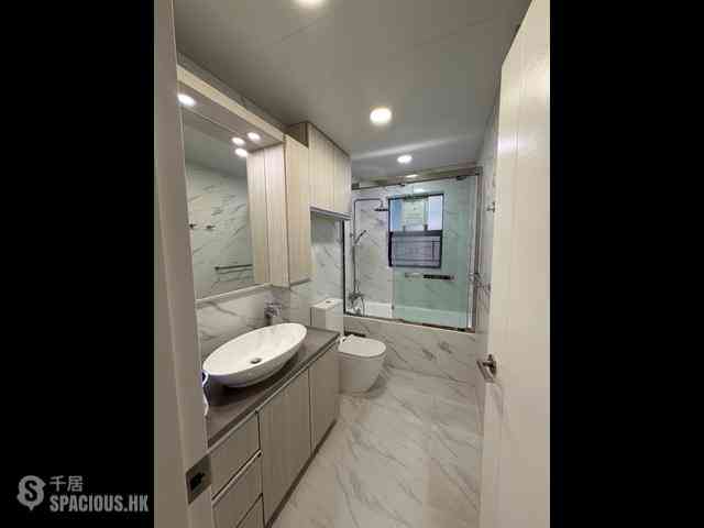 Sai Ying Pun - Ning Yeung Terrace Block B 04
