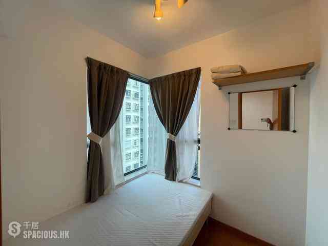Sheung Wan - Medal Court 03