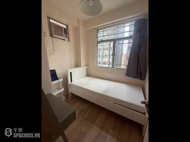 Sai Ying Pun - Wing Cheung Building 07