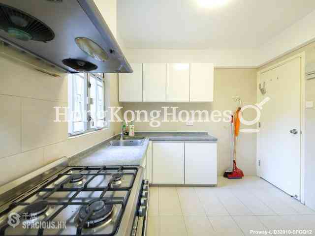 Pok Fu Lam - Baguio Villa 10