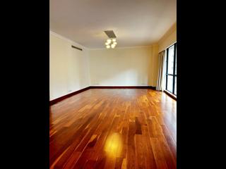 Mid Levels Central - Estoril Court 03