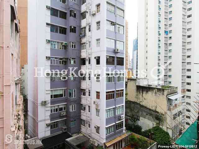 Central - Tim Po Court 02
