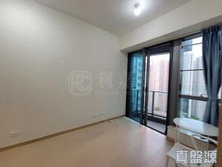 Tseung Kwan O - Twin Peaks Block 1 02