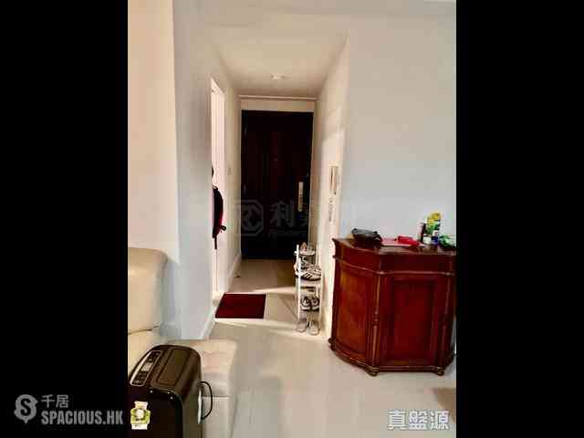 Lohas Park - Lohas Park Phase 2B Le Prime Block 6 07