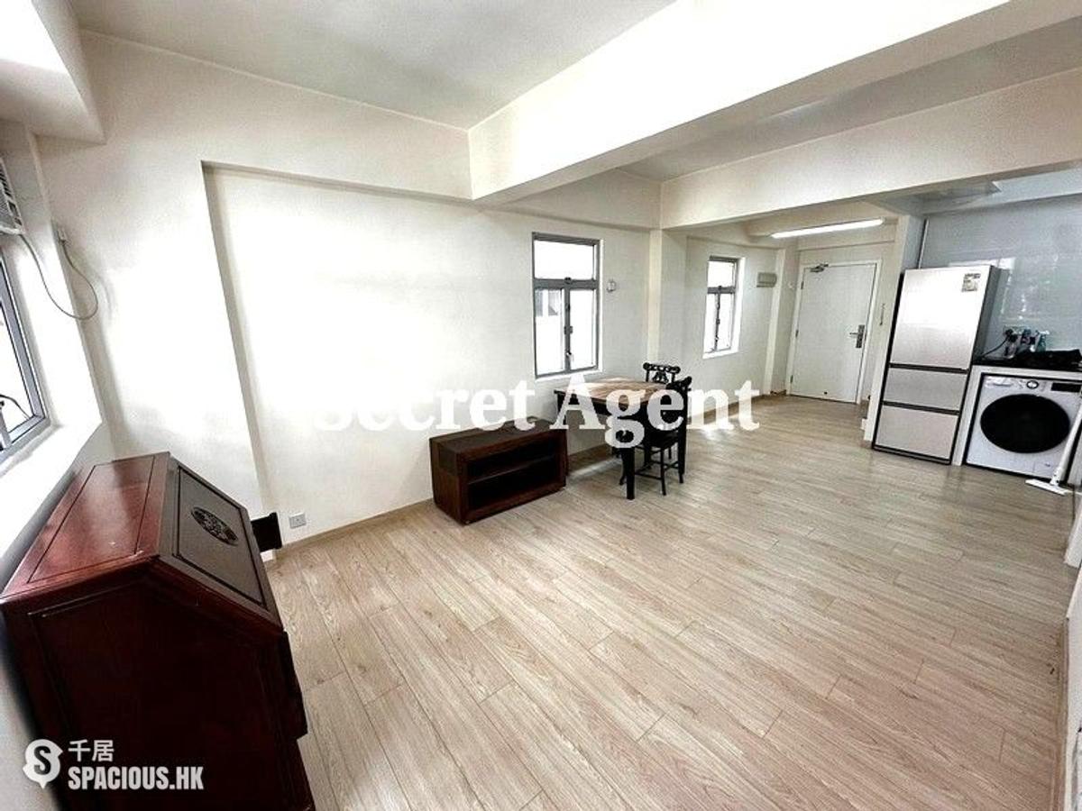Soho - 14, Shelley Street 01