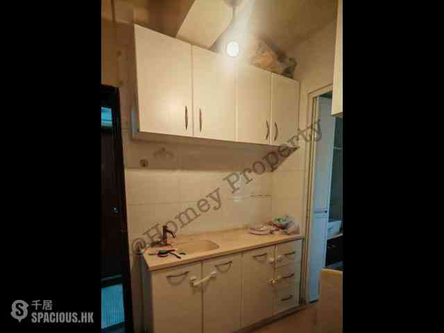 Kennedy Town - Hoi Tao Building Block B 01