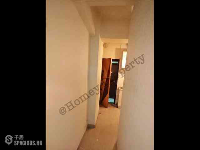 Kennedy Town - Hoi Tao Building Block B 02