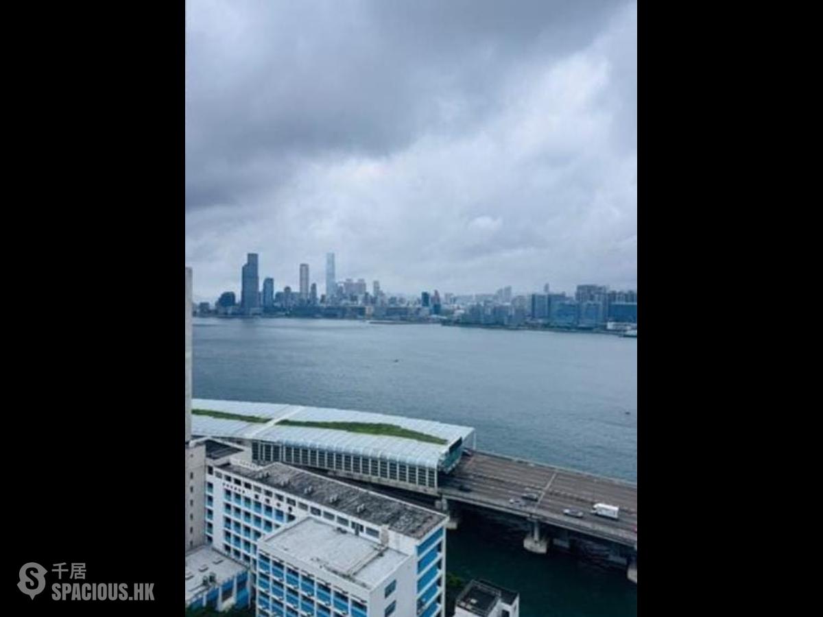 North Point - The Harbourside 01