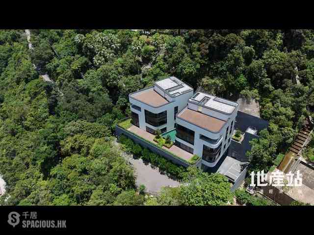 Mid Levels Central - 16 Bowen Road 05