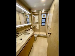 Mid Levels Central - Tycoon Court 11