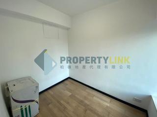 Sai Ying Pun - Centre Place 06