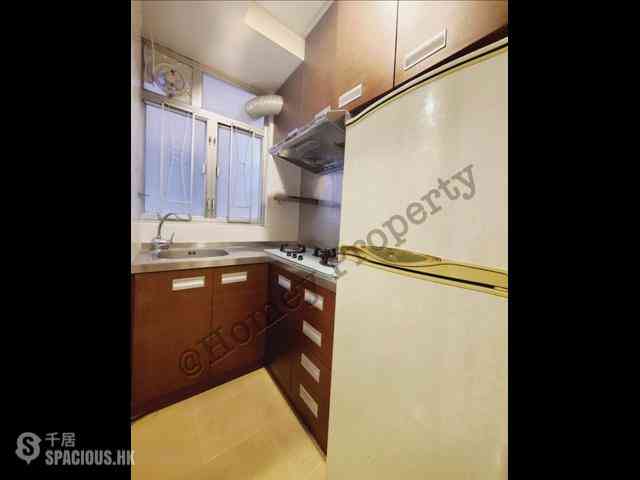 Causeway Bay - Lok Sing Centre Block A 08