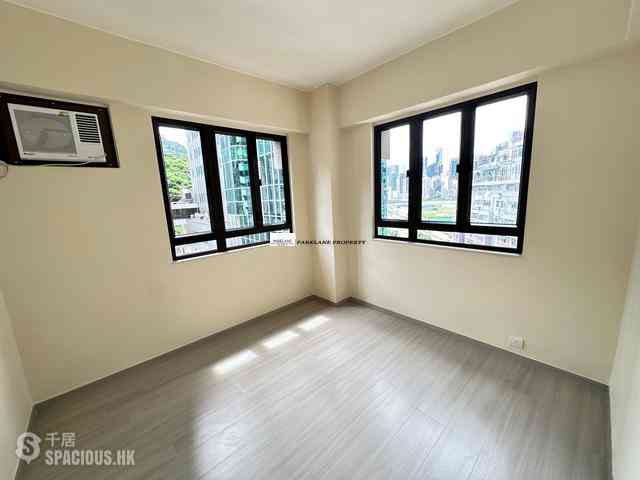 Happy Valley - Paramount Mansion 02