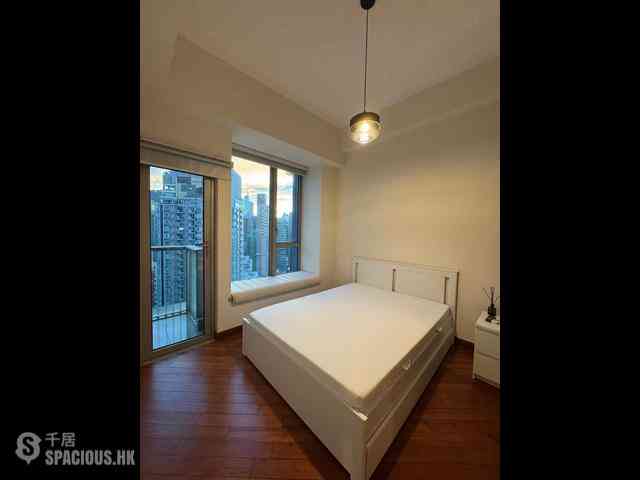 Wan Chai - The Avenue Phase 2 Block 1 07