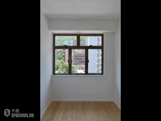 Shek Tong Tsui - Wing Ga Building 04