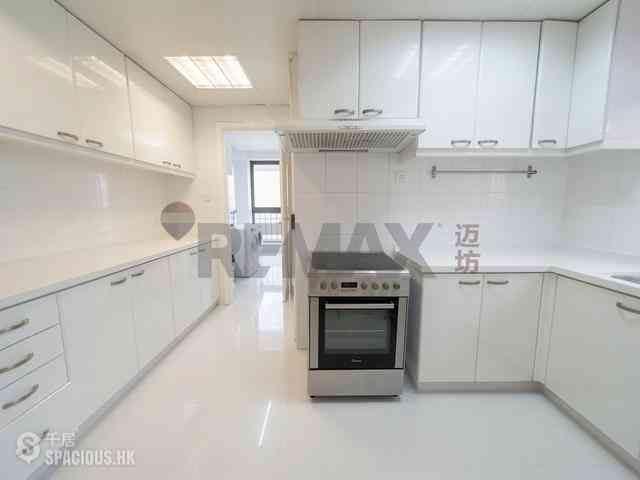 Repulse Bay - South Bay Towers 11