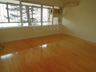 Pok Fu Lam - Bisney Villas 03