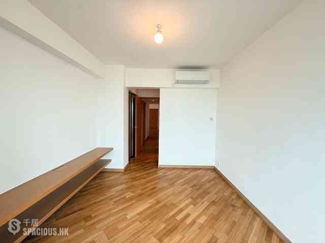 Mid Levels West - 80 Robinson Road 08
