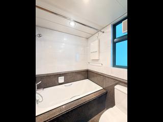 Mid Levels West - 80 Robinson Road 11