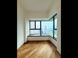 Mid Levels West - 80 Robinson Road 12