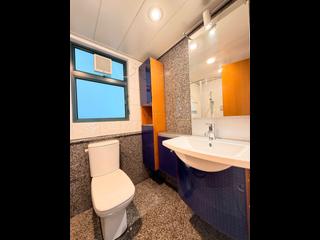 Mid Levels West - 80 Robinson Road 16