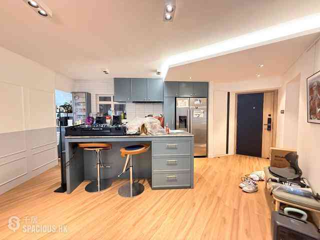 Soho - Albron Court 02