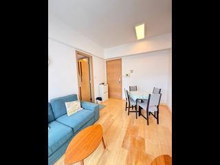 Sai Ying Pun - Island Crest 04
