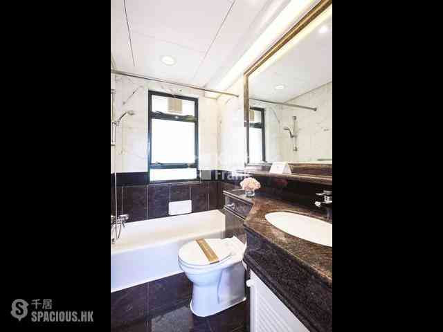 Mid Levels Central - Hillsborough Court 08